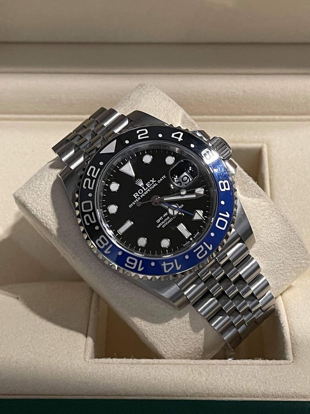 GMT-Master II view 2