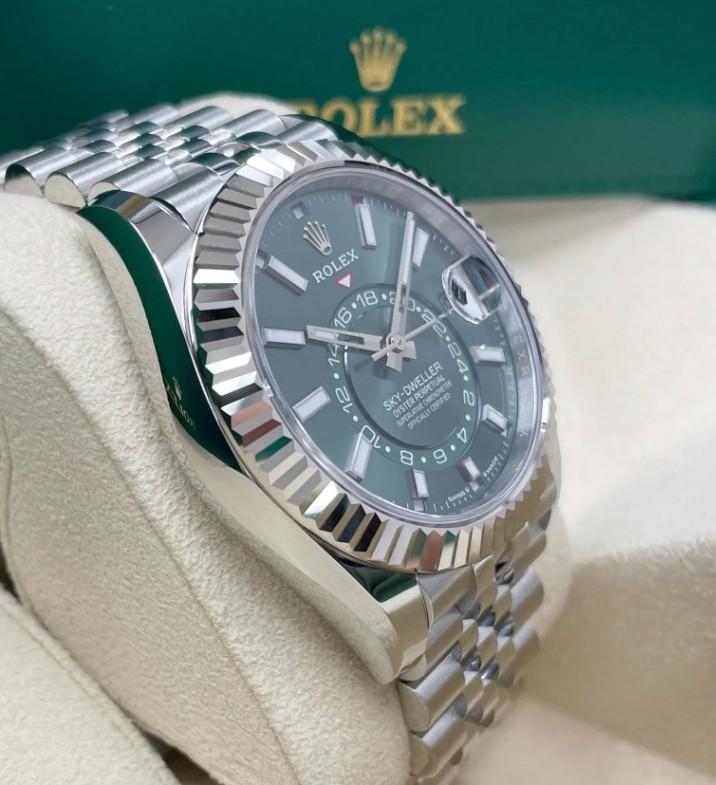 Sky-Dweller — Green Dial view 2