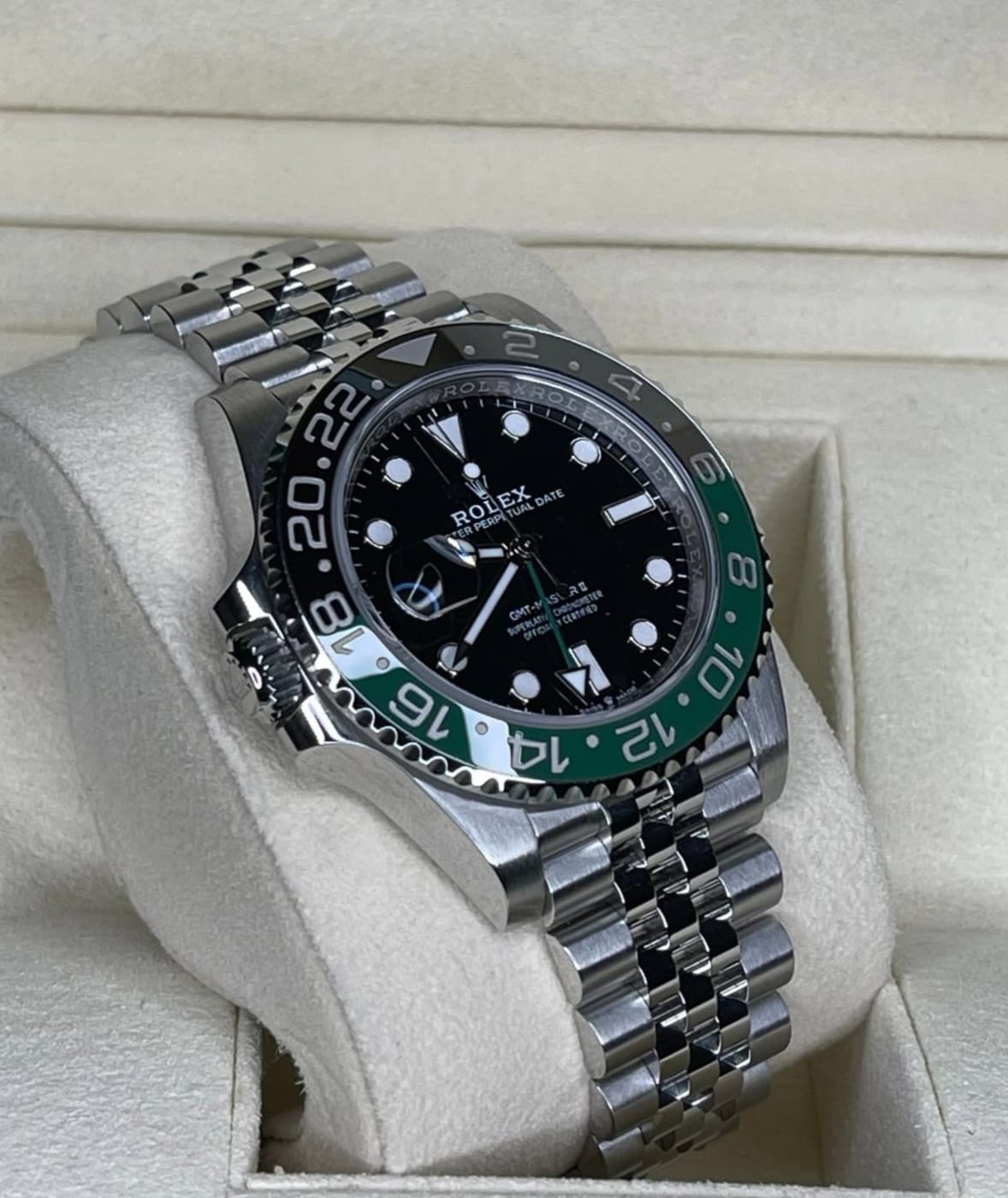 GMT-Master II view 2